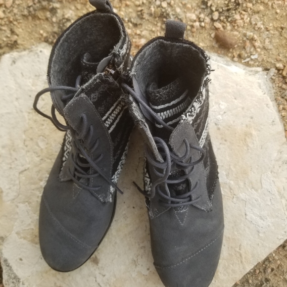 Toms Shoes - Toms booties